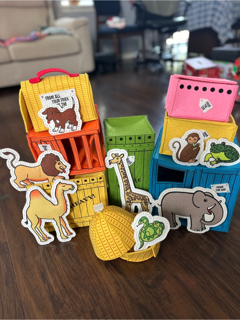 Zoo Animal Felt Play Set with Soft Crates – Pretend Play Toddler Preschool Toy